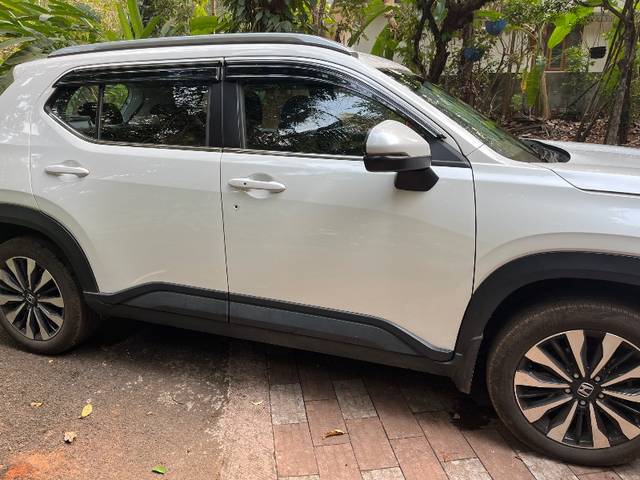 https://images10.gaadi.com/usedgaadi-sellcar/UsedCar/67d209c9-807c-4766-87db-55048d3b4084/9a03ac27-4c41-4a39-849a-70c75ba6568a.jpeg?imwidth=6401