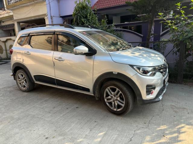 https://images10.gaadi.com/usedgaadi-sellcar/UsedCar/67d28b4d-87b1-447c-9fc1-0d3143d2f31d/9780b0a7-9529-4a10-85a7-ef5f2a8faa31.jpg?imwidth=6400