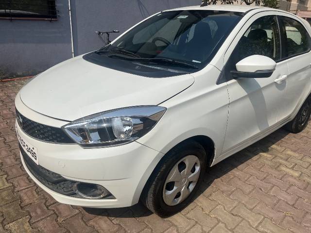 https://images10.gaadi.com/usedgaadi-sellcar/UsedCar/6868945b-11e9-46b7-b62f-93bd4e4cc109/61c36d58-962b-429e-8be1-5e97c475e5c5.jpeg?imwidth=6400