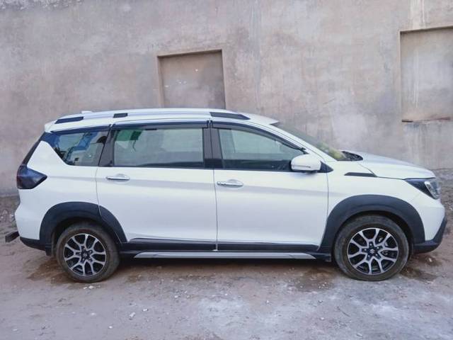 https://images10.gaadi.com/usedgaadi-sellcar/UsedCar/688fe4ab-0109-4b60-85d2-6b4f5193bad7/ee5f9ec0-a72c-4c15-abbe-e28d6a285754.jpg?imwidth=6400