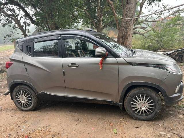 https://images10.gaadi.com/usedgaadi-sellcar/UsedCar/68c27180-9025-43ce-af60-ad142ad0ccce/41cc217b-1f49-4f85-b927-ea95be3dc450.jpg?imwidth=6401