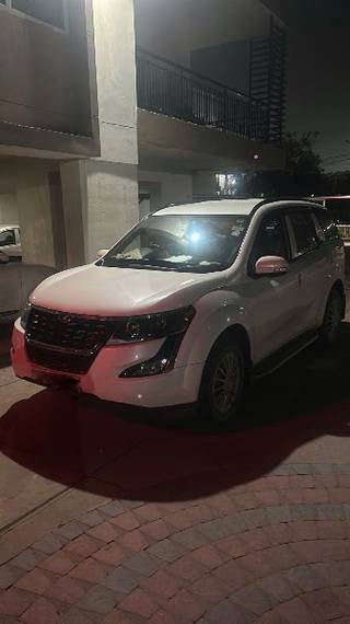 Mahindra XUV500 Mahindra XUV500 W5