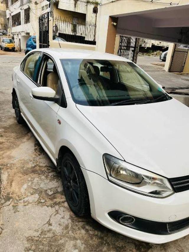 https://images10.gaadi.com/usedgaadi-sellcar/UsedCar/69223d2f-b969-4001-a41a-f6eb6c121df3/b13538ec-5d82-4e5a-a2a0-a3c4971d64fb.jpg?imwidth=6400