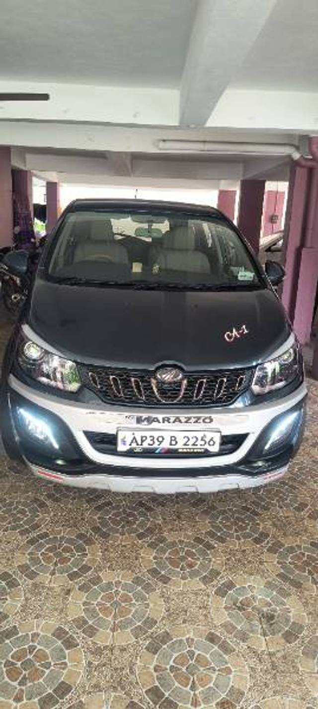 https://images10.gaadi.com/usedgaadi-sellcar/UsedCar/693d7a6c-deb5-4ed8-b705-cdcc6d7e25b8/b7ac99c0-372c-4c1f-a3ff-bb516158fe87.jpg?imwidth=6400