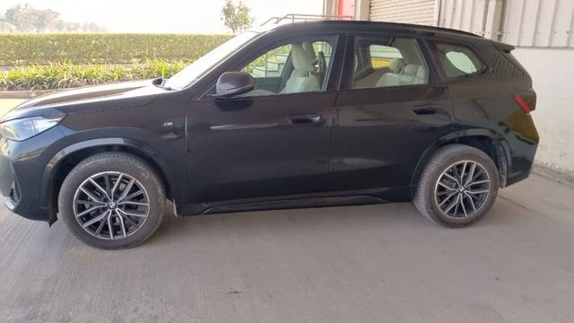 https://images10.gaadi.com/usedgaadi-sellcar/UsedCar/694ac641-e032-4d69-87f7-f967729f8af4/9ef4b163-247e-471f-ab23-ca1335c508ac.jpg?imwidth=6402