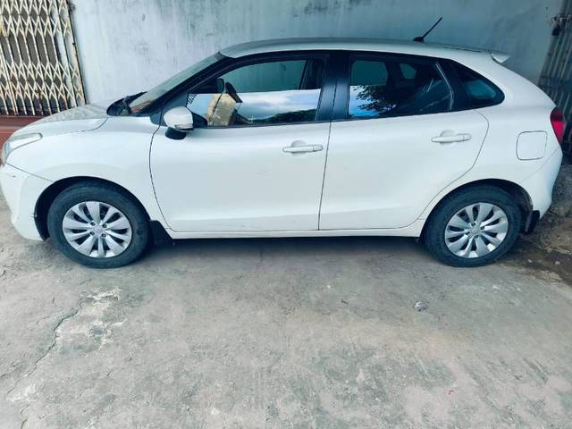 https://images10.gaadi.com/usedgaadi-sellcar/UsedCar/69569c1a-d2f6-413f-840c-39e21606a232/25362c94-6330-446d-9f93-7051ce2d608e.jpg?imwidth=6400