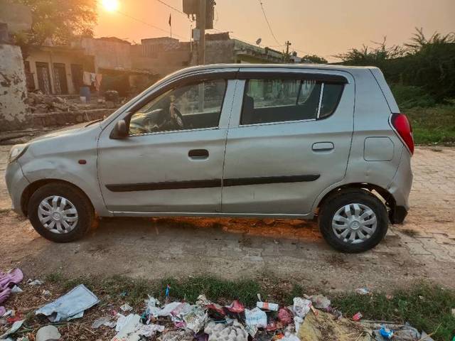 https://images10.gaadi.com/usedgaadi-sellcar/UsedCar/6967bd2a-48ff-4207-8a29-a13a095362c9/14eb8395-c238-4cf4-916c-31ce938fa3f3.jpg?imwidth=6402