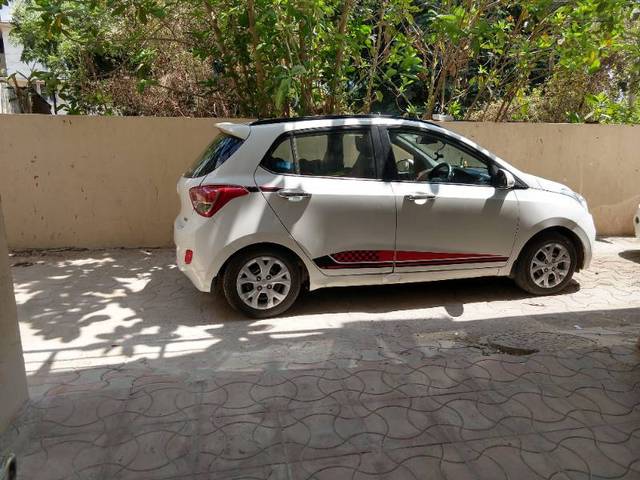 https://images10.gaadi.com/usedgaadi-sellcar/UsedCar/698ad3bb-6a3d-48cc-81a1-37a7cff83823/a774c773-c817-41cb-87c3-0275638c7e7f.jpg?imwidth=6400