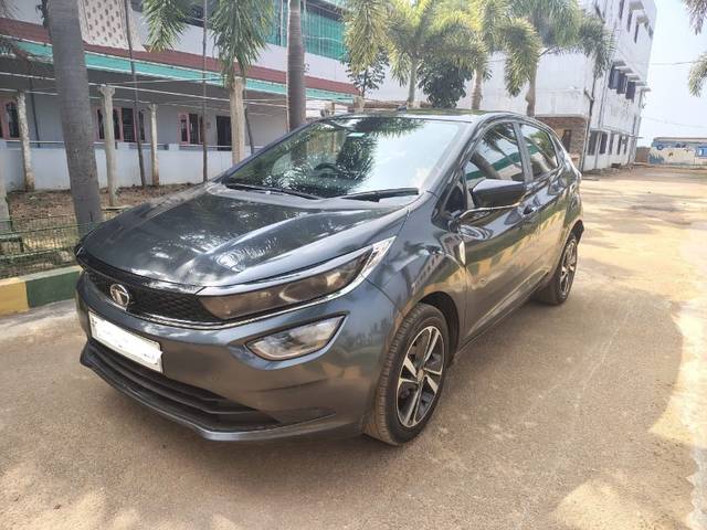 https://images10.gaadi.com/usedgaadi-sellcar/UsedCar/69dafbba-5646-4b7c-bf37-4f572e53b98d/c7d968a9-0083-426d-940a-695627ce7b9a.jpeg?imwidth=6400