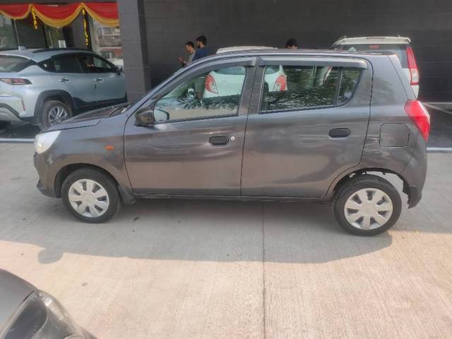 https://images10.gaadi.com/usedgaadi-sellcar/UsedCar/69f93cab-9c66-423e-a3c0-a92f133ed267/f572c9ae-444f-44f2-8766-94b7b030f865.jpg?imwidth=6402
