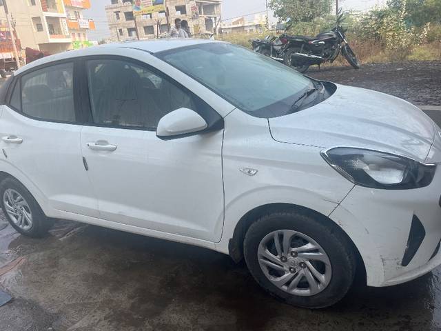 https://images10.gaadi.com/usedgaadi-sellcar/UsedCar/69fb9168-f31f-4762-9018-72f39eafe27f/e472b691-88cb-4ccc-8d8a-27afe99d02cd.jpg?imwidth=6400