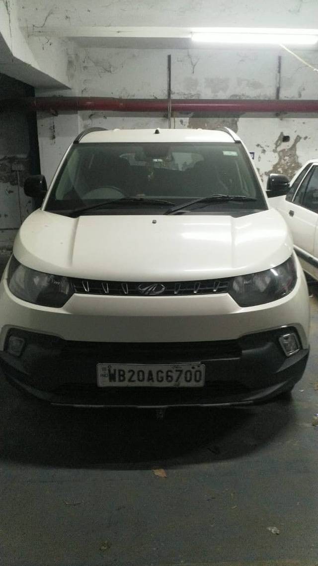 https://images10.gaadi.com/usedgaadi-sellcar/UsedCar/6abdab24-97f4-424e-a382-0b8dd7ebca0a/105780c5-8ea7-48db-88a1-3f8355041651.jpg?imwidth=6400