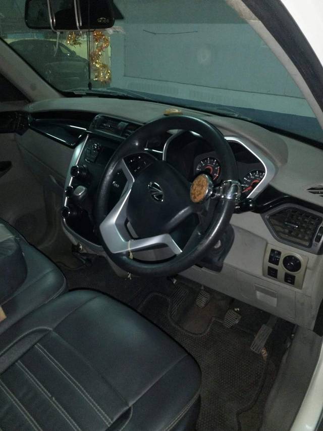 https://images10.gaadi.com/usedgaadi-sellcar/UsedCar/6abdab24-97f4-424e-a382-0b8dd7ebca0a/ee7ba510-9e04-4054-9129-ea60d54a2e21.jpg?imwidth=6401