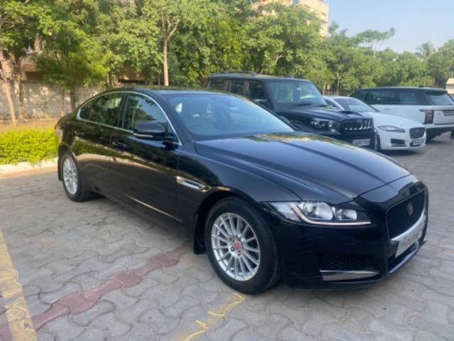 https://images10.gaadi.com/usedgaadi-sellcar/UsedCar/6aedb24f-4312-454d-b042-3d213bd3ba27/4d1725a2-91f8-4076-ba4b-ad29bb72d0f4.jpeg?imwidth=6400