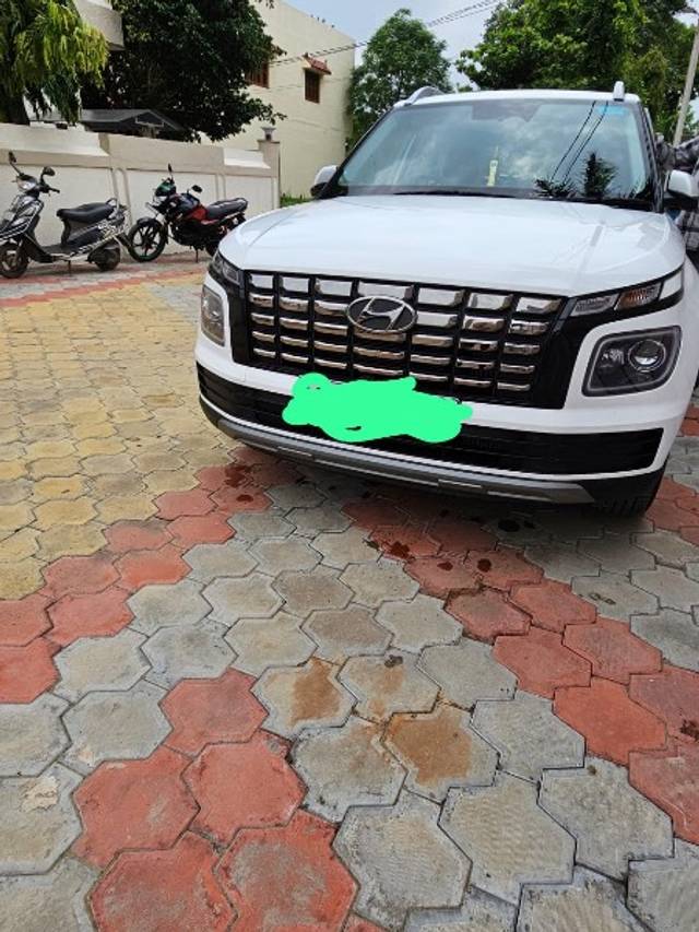 https://images10.gaadi.com/usedgaadi-sellcar/UsedCar/6b6115f9-b7e9-41ef-98e0-735219868175/de1500bb-ebfc-481f-b0ba-5f37b287386b.jpeg?imwidth=6401