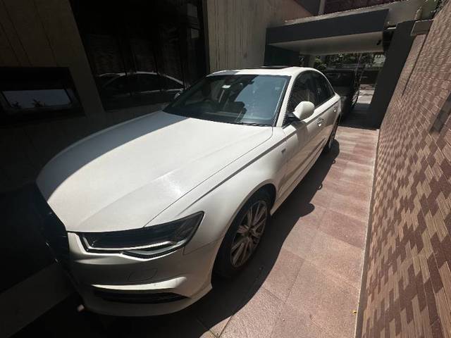 https://images10.gaadi.com/usedgaadi-sellcar/UsedCar/6b621de8-f7ce-43e1-a4ee-741cb06377aa/4c223f64-efec-48ee-a7f3-f28ac202d381.jpg?imwidth=6402