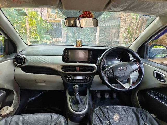 https://images10.gaadi.com/usedgaadi-sellcar/UsedCar/6bcbfdcd-1aff-4d71-aaf2-a1076e3cb472/8f514bd1-2f93-4646-ae04-ac30bcc8a586.jpg?imwidth=6401