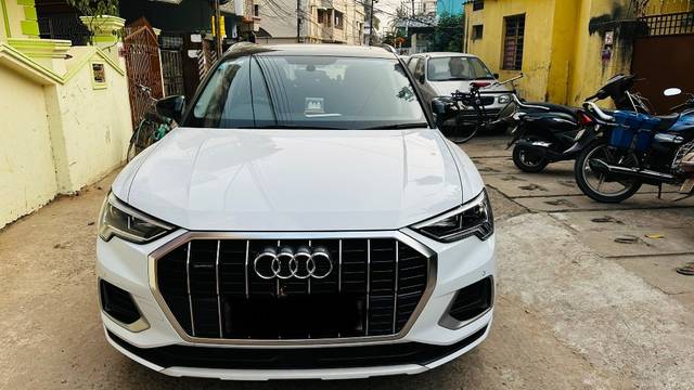 https://images10.gaadi.com/usedgaadi-sellcar/UsedCar/6c11242f-2c70-43a4-b1c8-61a9f63bfaa9/cd666ff4-8c3c-4cee-927b-5a774a1f92b8.jpeg?imwidth=6401