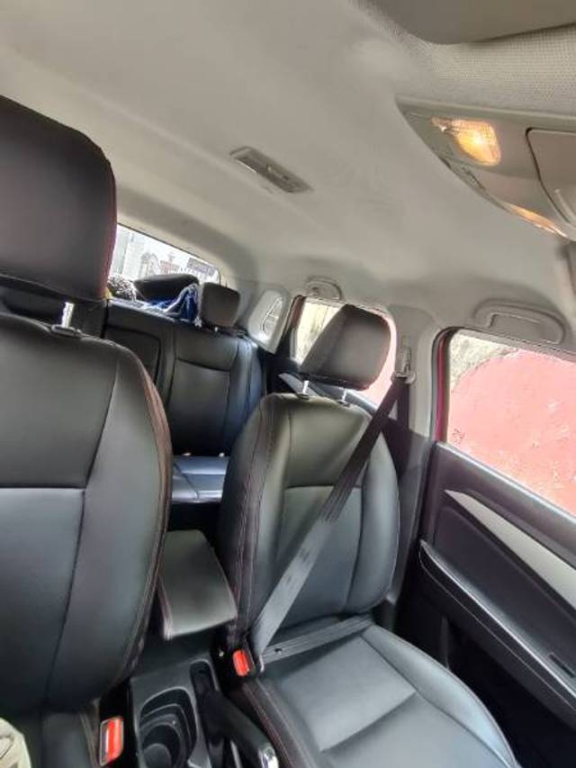 https://images10.gaadi.com/usedgaadi-sellcar/UsedCar/6c257bf4-30b0-4b7a-89ee-4160dc5f8b9e/ee259859-596d-4391-9f19-7cedcad94373.jpg?imwidth=6402