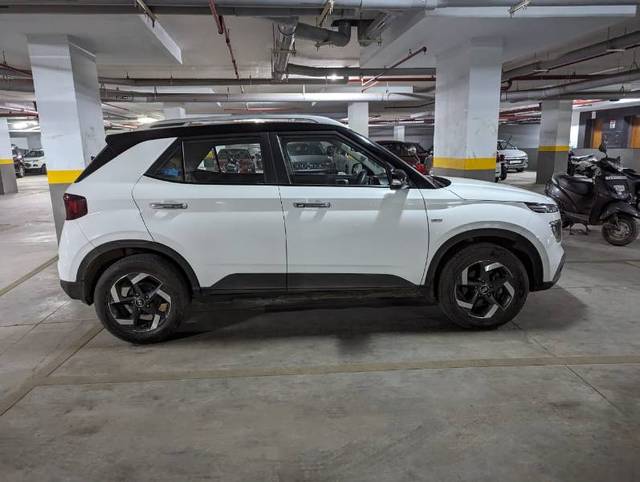 https://images10.gaadi.com/usedgaadi-sellcar/UsedCar/6c2658a8-ae6f-4d6c-b5ed-4a0a3c7e853e/71f8e177-a90a-4ace-9756-7627f9df6364.jpg?imwidth=6401