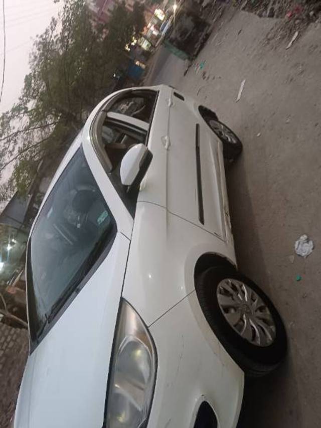 https://images10.gaadi.com/usedgaadi-sellcar/UsedCar/6c50ffc7-4ef3-41a6-9592-2e179332a6e4/e5f4d944-b457-48a5-86e7-f70c24814795.jpg?imwidth=6401