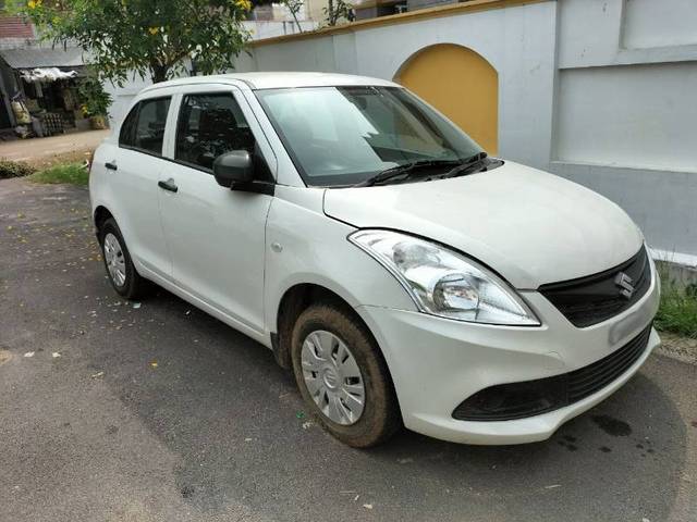 https://images10.gaadi.com/usedgaadi-sellcar/UsedCar/6c5d6860-b535-4f91-818b-c2e9b843fbb4/baa74177-91a9-45ff-8272-2d1f9a9927d6.jpg?imwidth=6400