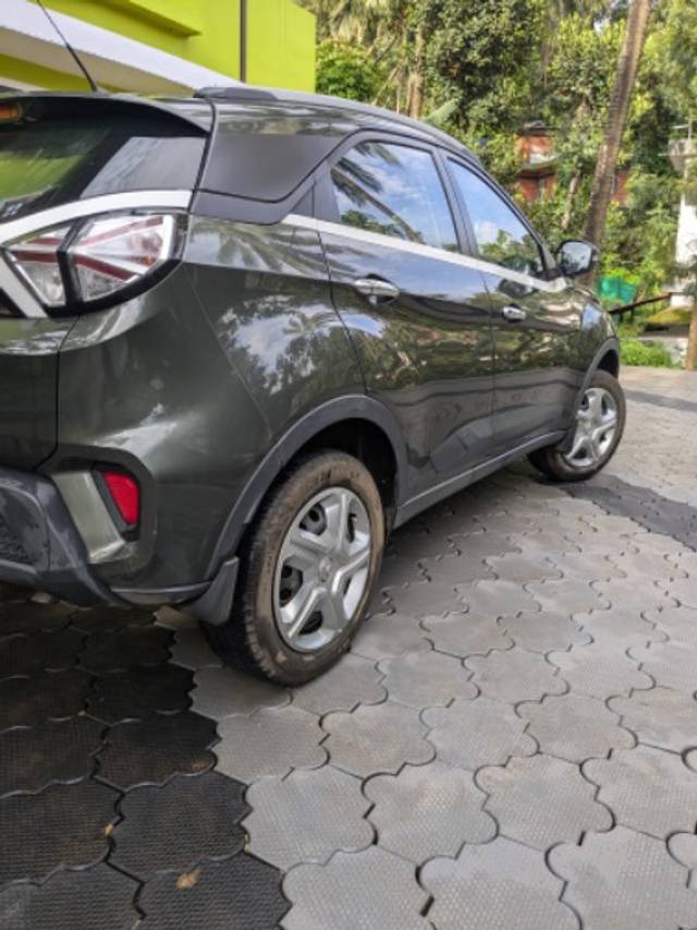 https://images10.gaadi.com/usedgaadi-sellcar/UsedCar/6c9e1715-d41a-40de-9ccf-1c1cb9b94001/c25864ea-bfd0-4962-a21b-4bdbb907091a.jpeg?imwidth=6401