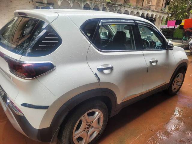 https://images10.gaadi.com/usedgaadi-sellcar/UsedCar/6caca400-9744-4f4d-9180-b8cbc4b5c826/84f8e8fa-c133-4aec-9f7c-26700498913e.jpg?imwidth=6401