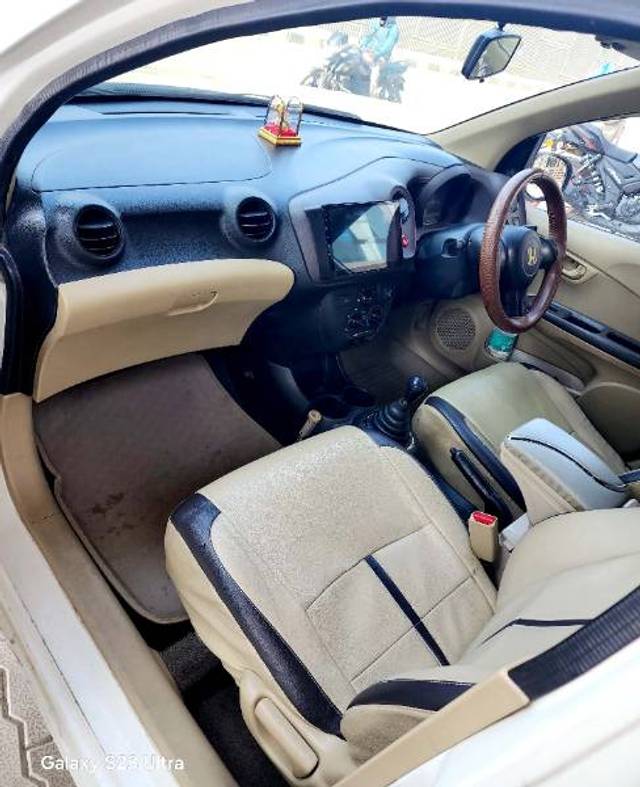 https://images10.gaadi.com/usedgaadi-sellcar/UsedCar/6cb25600-fac2-417a-a3d4-dcfdee418387/450d8cd1-f8be-4b66-9d65-656fc7c7ed6a.jpg?imwidth=6401