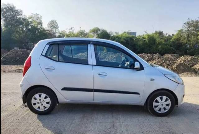 https://images10.gaadi.com/usedgaadi-sellcar/UsedCar/6cec138e-51a6-4372-82ac-83cd250406ab/16643904-67db-4bf1-8f9c-6f6b2071dd30.jpg?imwidth=6401