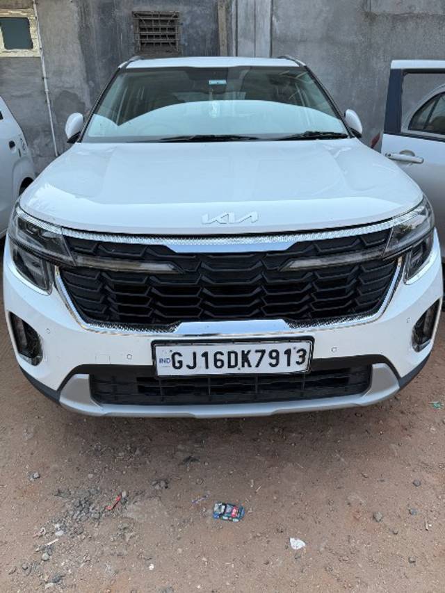 https://images10.gaadi.com/usedgaadi-sellcar/UsedCar/6d0a2d1c-9e28-49cb-9abb-4328bfa9b917/b66399fb-b3c4-4ae0-87c7-a29f4c712f31.jpg?imwidth=6402