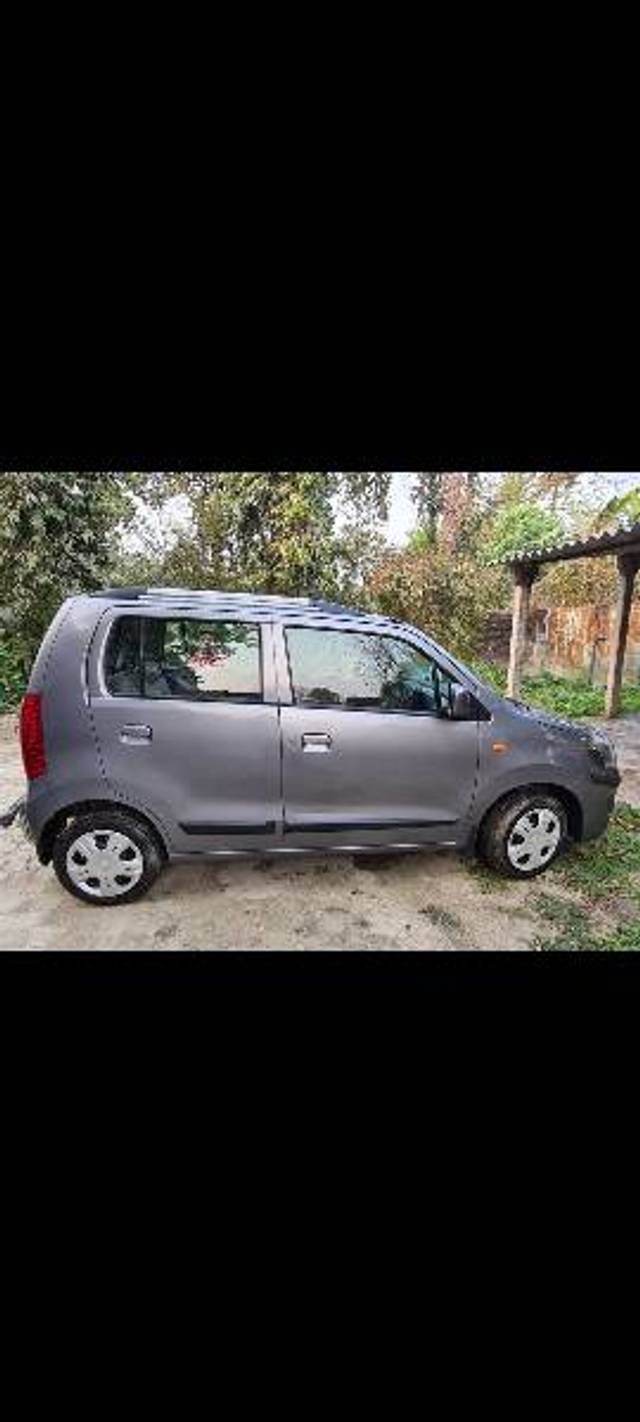 https://images10.gaadi.com/usedgaadi-sellcar/UsedCar/6d195b04-376d-40df-81d1-d1c3f2f388ac/c92995e8-2467-4d79-ace7-a295bd29bfe8.jpg?imwidth=6402