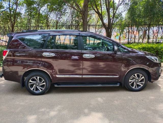 https://images10.gaadi.com/usedgaadi-sellcar/UsedCar/6d6f68a3-c32f-4e50-9572-a7373c9e2d05/8ef1921f-8077-4332-98c3-55e4a3d162a0.jpeg?imwidth=6401