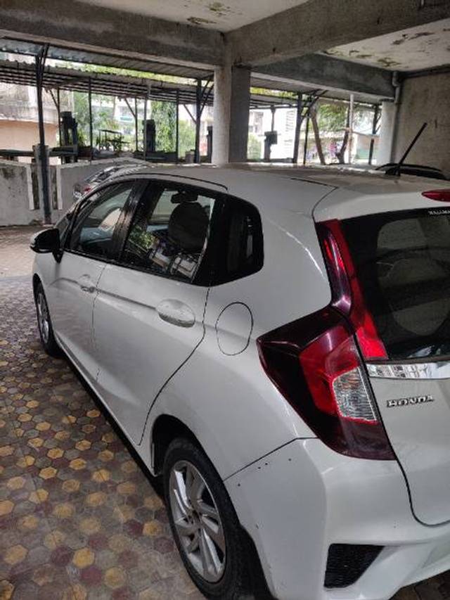 https://images10.gaadi.com/usedgaadi-sellcar/UsedCar/6d79fc22-8ffa-4514-b959-ad43f909f9ae/dd5dd943-192d-4cf7-8f6b-3128953d4811.jpg?imwidth=6400