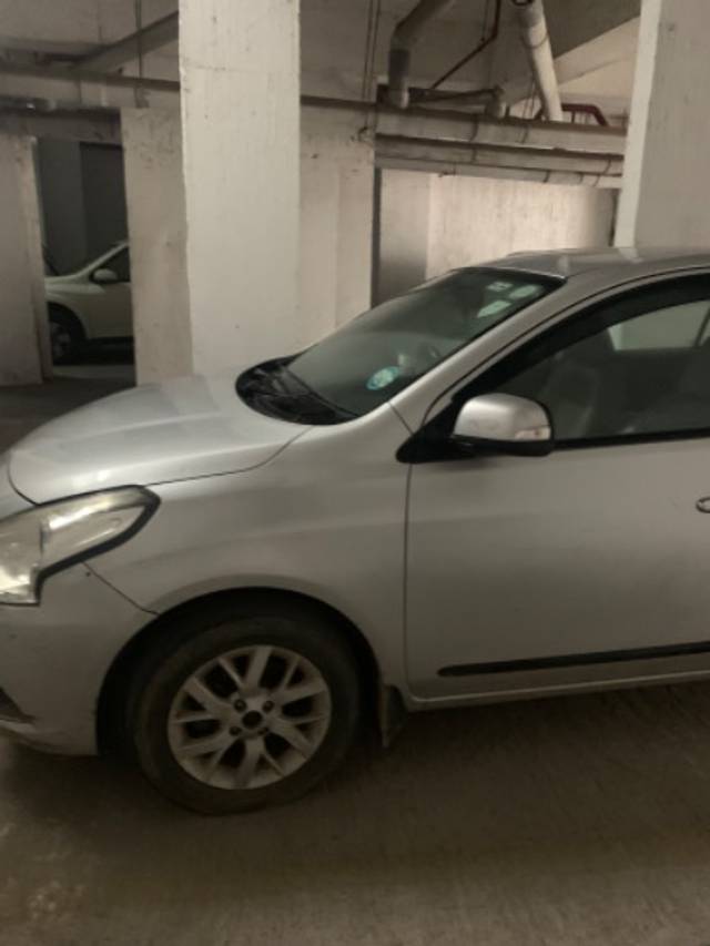 https://images10.gaadi.com/usedgaadi-sellcar/UsedCar/6d7f27c2-1a2e-4236-9c16-79d9262b0d58/d11dbe76-b986-4b09-b4f8-4d9544065224.jpeg?imwidth=6401