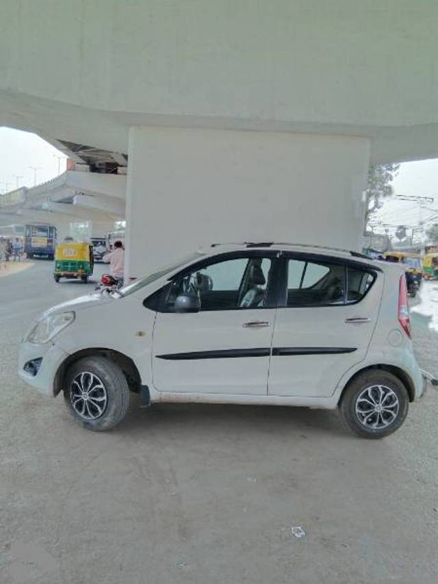 https://images10.gaadi.com/usedgaadi-sellcar/UsedCar/6d7f826a-5b14-4332-b6a0-f070b68e6d23/9cd01132-9570-418c-8aec-e59aa4ccd857.jpg?imwidth=6400