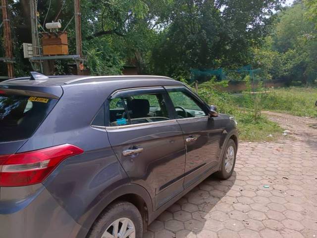 https://images10.gaadi.com/usedgaadi-sellcar/UsedCar/6d8becac-f597-4389-9393-b1457615fea9/4bc017fd-12db-4b6f-b139-01ff5e7d57ac.jpeg?imwidth=6401