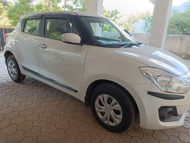 https://images10.gaadi.com/usedgaadi-sellcar/UsedCar/6da132f9-63c9-44d4-9214-0f220b981472/291f60b7-a15b-446c-9c9c-748136bd2bf2.jpg?imwidth=6400