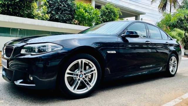 https://images10.gaadi.com/usedgaadi-sellcar/UsedCar/6da510e9-0046-495d-9f14-27398cb5ec73/235c1595-7956-4187-b468-54e13dcf3403.jpg?imwidth=6400