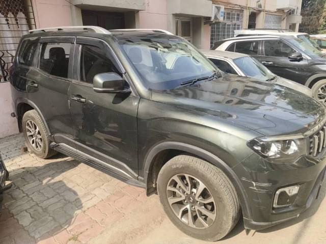 https://images10.gaadi.com/usedgaadi-sellcar/UsedCar/6dbb6db2-1ff3-49a0-8c8f-5188bbc5943e/20f5852a-44e1-4761-b760-c2a21ce016c8.jpg?imwidth=6400