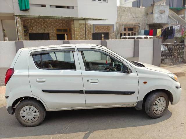 https://images10.gaadi.com/usedgaadi-sellcar/UsedCar/6dd65e8e-659c-459b-9b3d-77f489ed7ac4/7518b7df-faef-4874-b5ee-6f9e0815a034.jpg?imwidth=6401