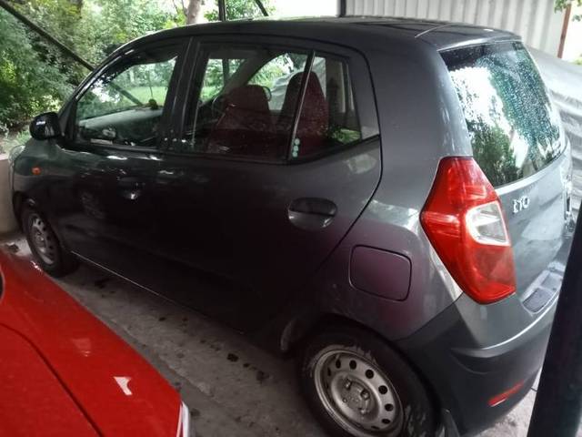 https://images10.gaadi.com/usedgaadi-sellcar/UsedCar/6e162810-2a87-4ccd-9802-6a8090d10d6f/27f1bc07-baa6-4b5a-a28f-63155fd6e3d9.jpeg?imwidth=6401