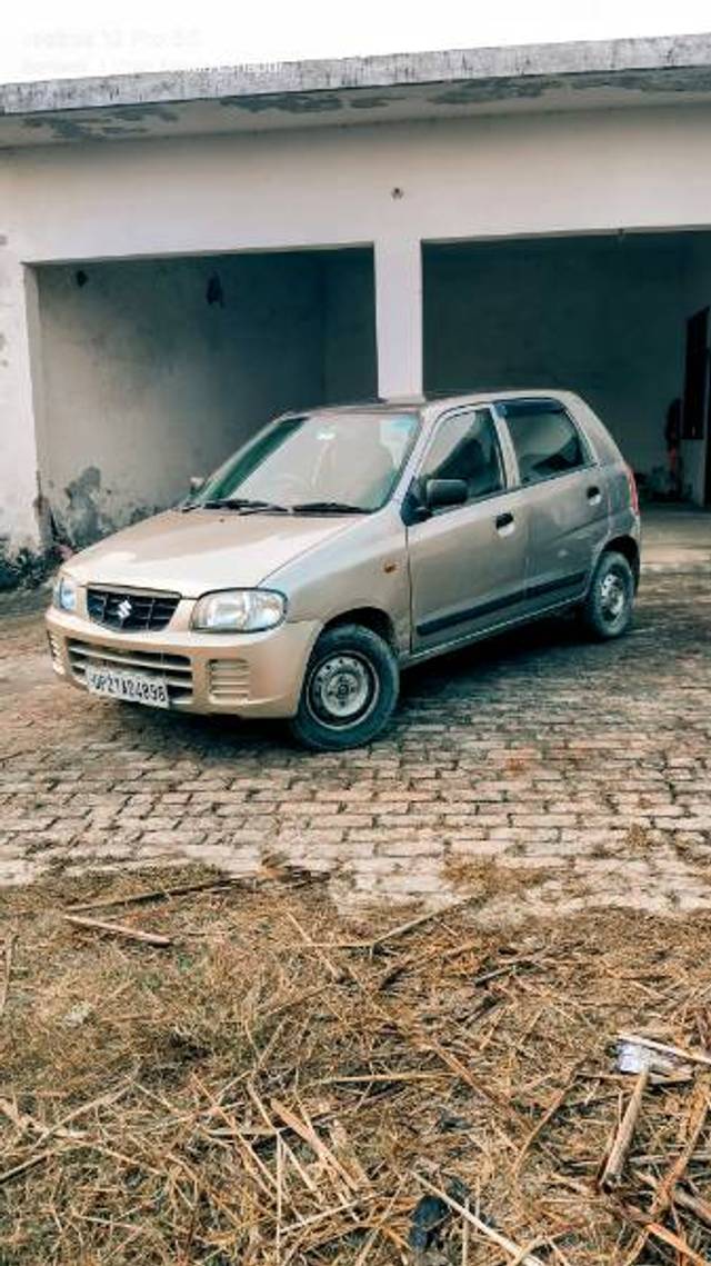 https://images10.gaadi.com/usedgaadi-sellcar/UsedCar/6e80ff8b-fef7-4bf8-9c37-cd180ab8fe5b/02a91213-2dba-490a-831a-57afe6410e98.jpg?imwidth=6402