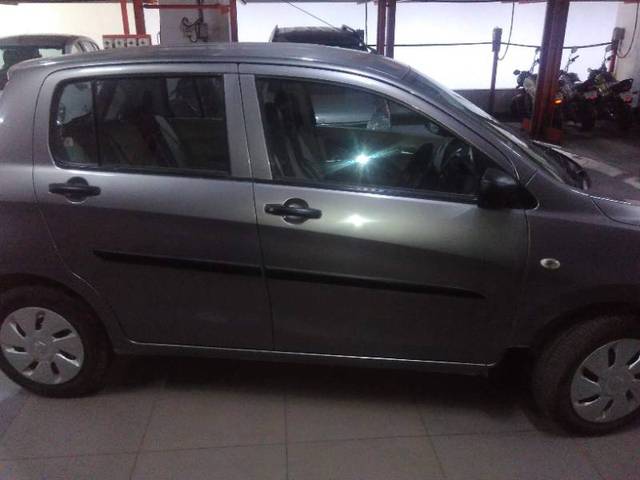 https://images10.gaadi.com/usedgaadi-sellcar/UsedCar/6e8e7281-d382-4163-9337-376b4d11c6bc/cae09705-8dd3-4270-9161-60fd069f2857.jpg?imwidth=6401