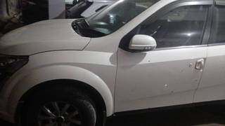 Mahindra XUV500 Mahindra XUV500 W10 AWD