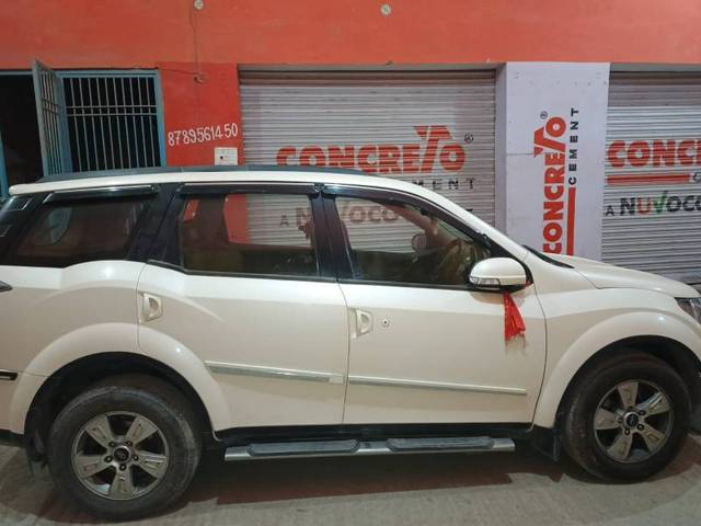 https://images10.gaadi.com/usedgaadi-sellcar/UsedCar/6ebef818-0053-454e-bc75-024795f57ace/53dd80f0-82fc-411a-8c58-31f84dfe3b46.jpg?imwidth=6402