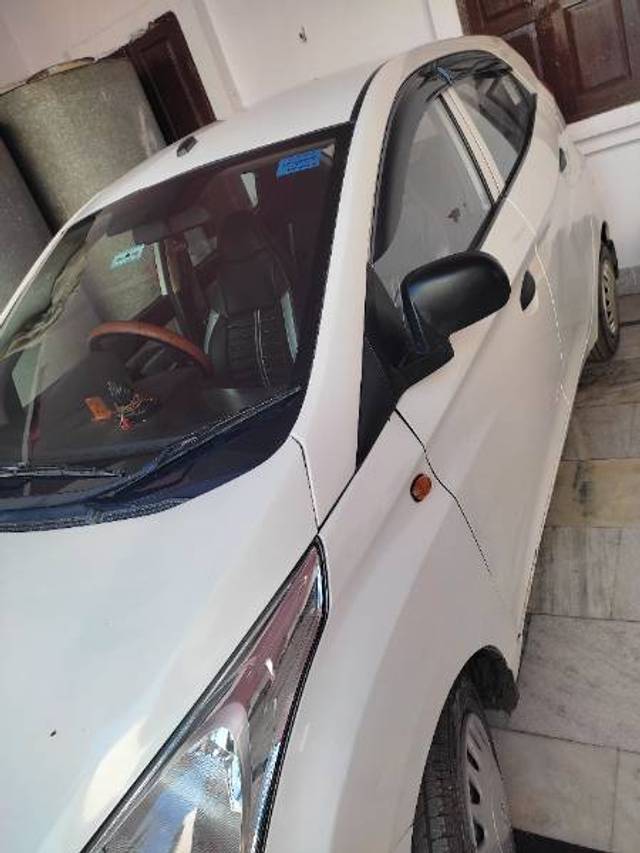 https://images10.gaadi.com/usedgaadi-sellcar/UsedCar/6ef29a25-6230-4c7d-b313-cb083e43b73a/634e0486-a4f9-48d7-934e-290c335eba88.jpg?imwidth=6402