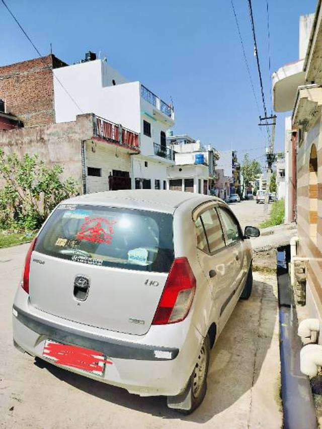 https://images10.gaadi.com/usedgaadi-sellcar/UsedCar/6f0b418f-26b8-4cb0-abfa-3a53ed7c8ba6/fd561463-e6e0-487d-9729-3c48d361a4c5.jpg?imwidth=6402