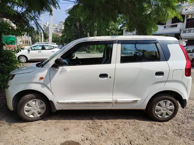 https://images10.gaadi.com/usedgaadi-sellcar/UsedCar/6f5eeebe-7ab6-4120-81f7-8a33b278d711/8afba457-9d06-4d82-98f1-6f50042b971b.jpg?imwidth=6400