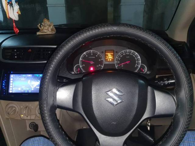 https://images10.gaadi.com/usedgaadi-sellcar/UsedCar/6f98b815-47f1-4f79-acb0-86403125b813/f9b2bb8a-ee00-46b3-ba2f-e6c8f5dd18e9.jpg?imwidth=6401
